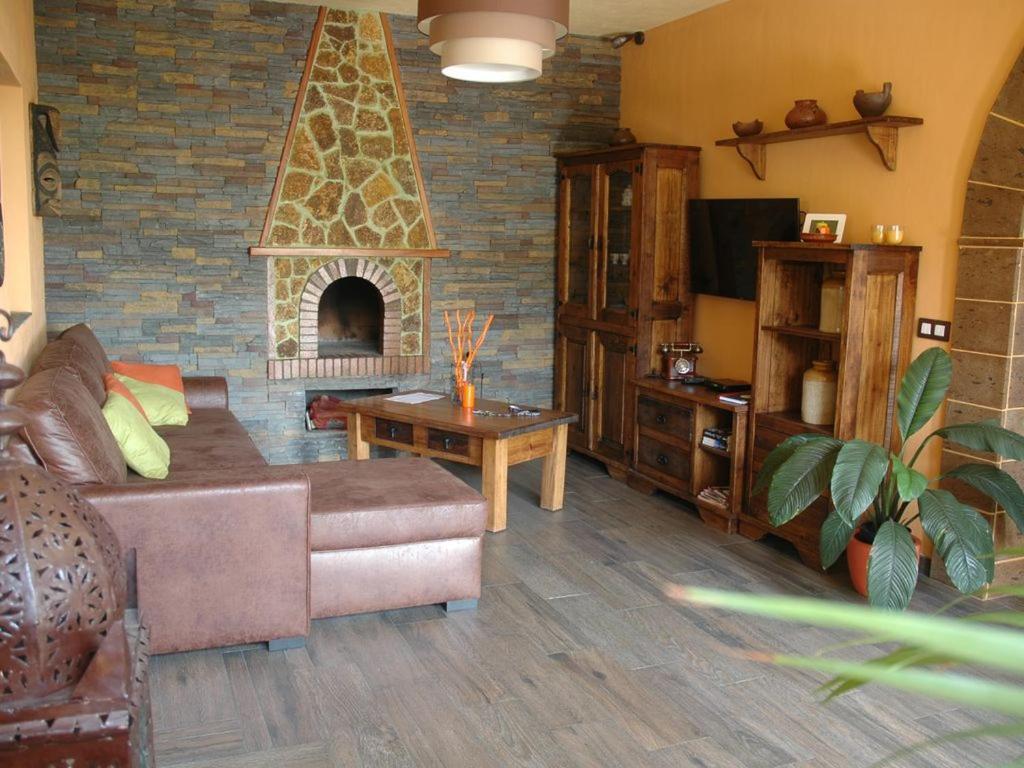 Water Princess Romantic & Natural Jacuzzi Apartment Guimar