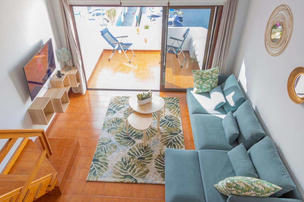 Marina Seafront 12 Apartment