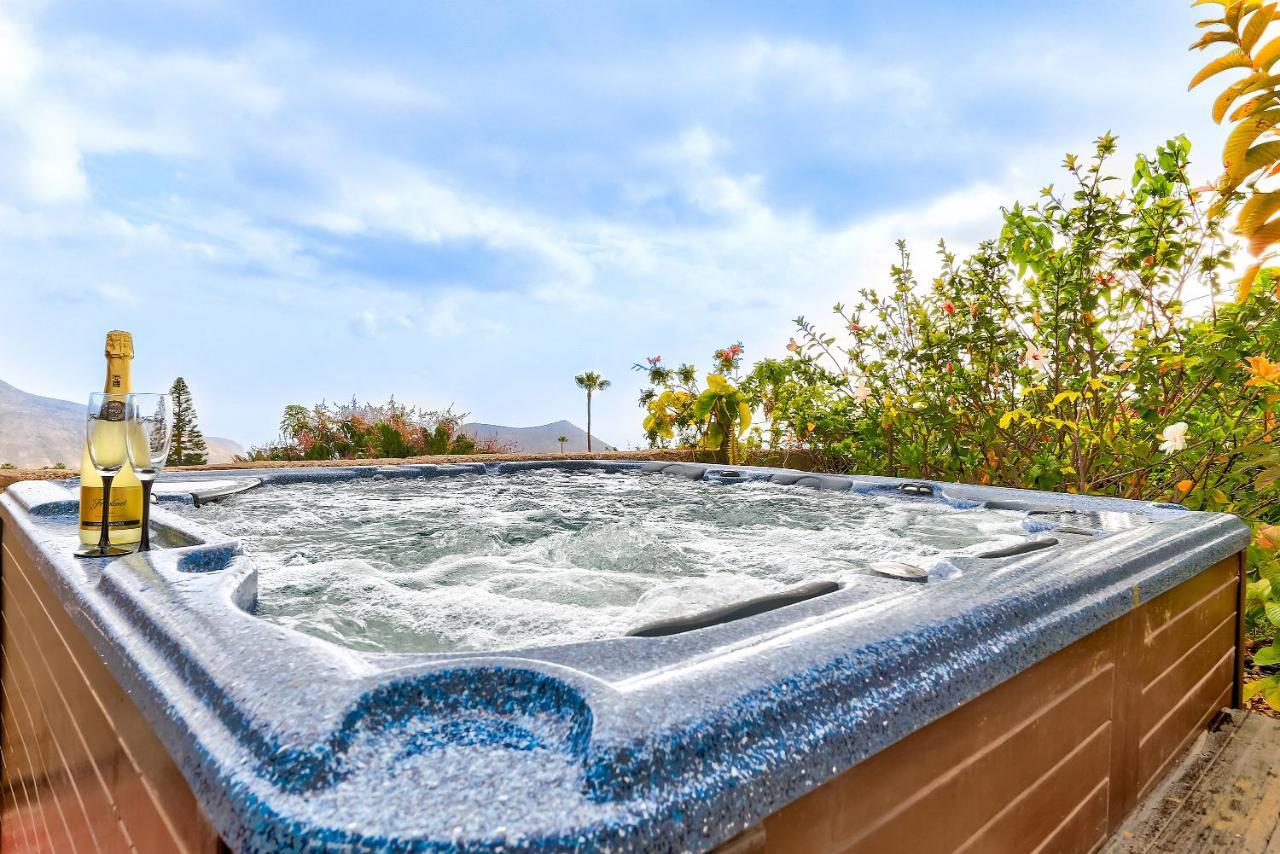 Mordelliya Private Jacuzzi