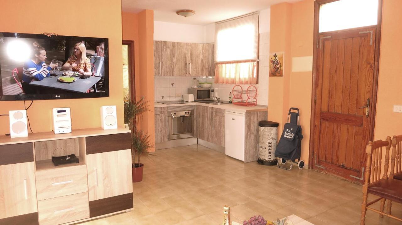 Apartamento Tenerife With Impressive Pool 315 Costa del Silencio