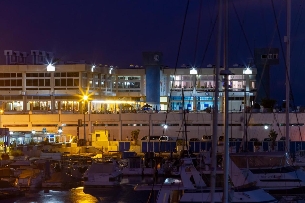 Marina Seafront 5 Apartamento