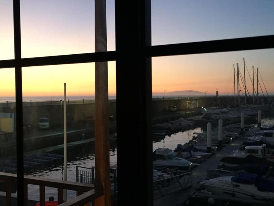 Apartamento Gigantes Marina, Water Front *