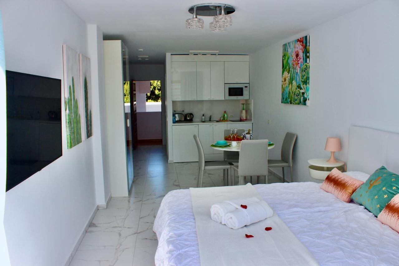 Garden Premium - Full Seaview Apartment *