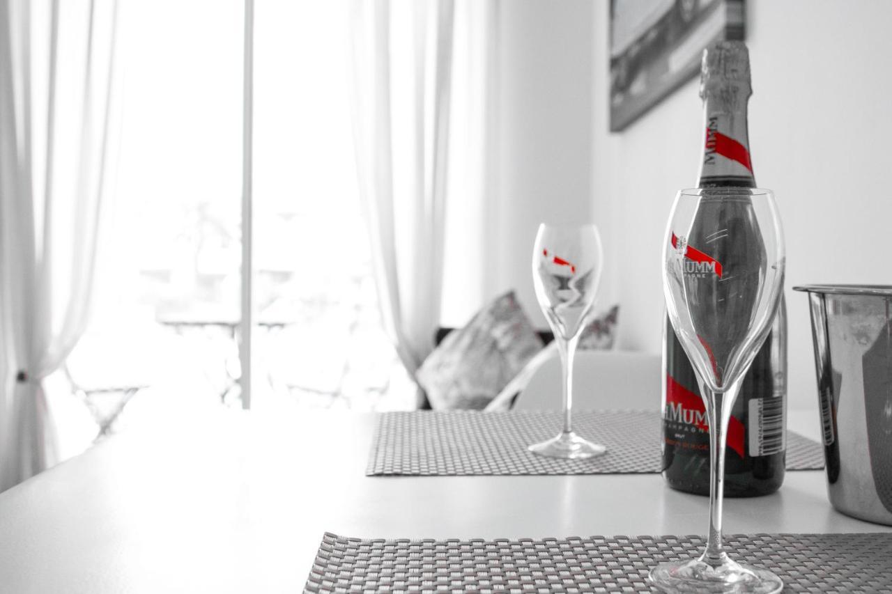 White House - Piro Appartement