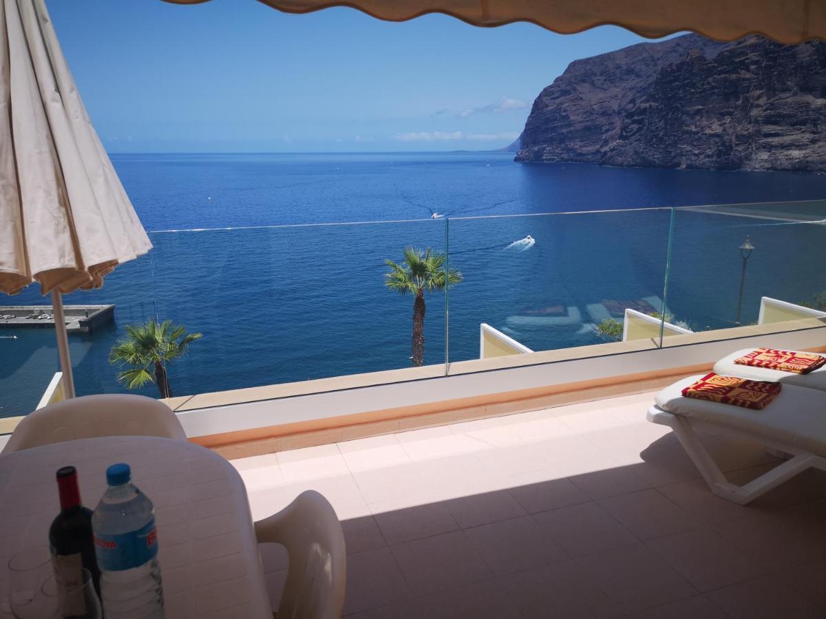 Apartment Magical Apt. With Sea View & Cliff