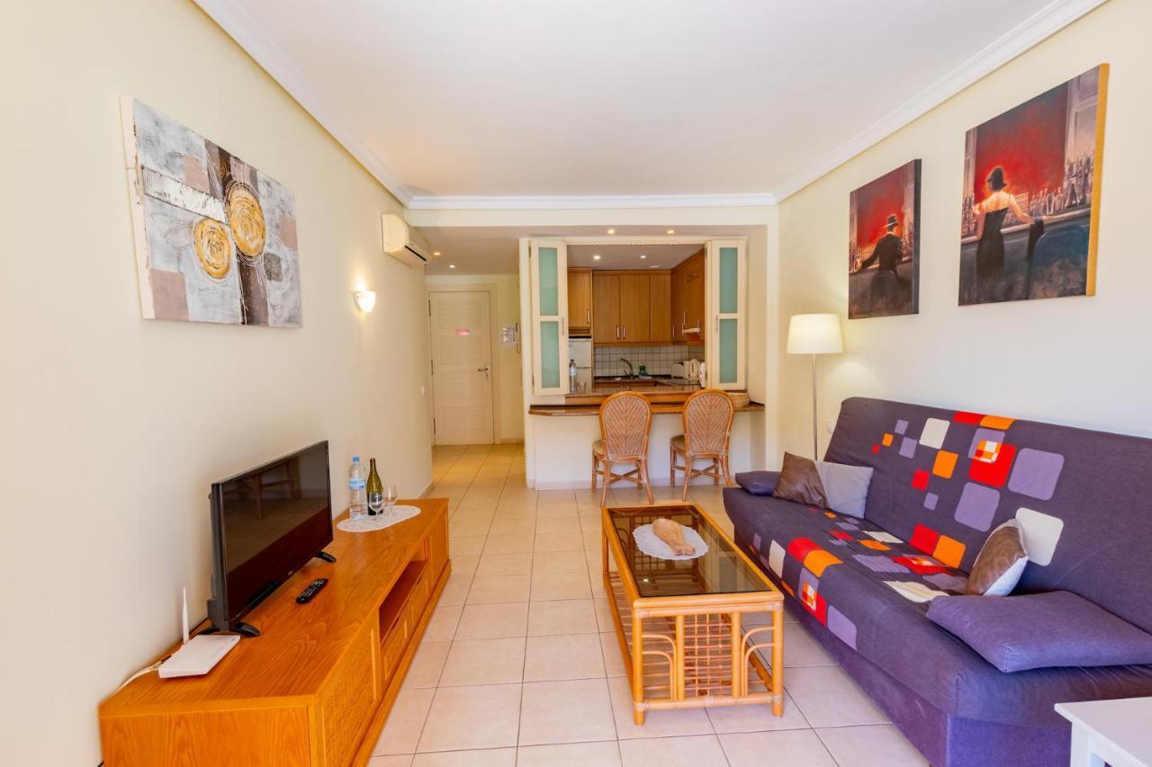 Large Terrace Apt Balcon Los Gigantes by DreamHomesTenerife Apartamento Puerto de Santiago (Tenerife)