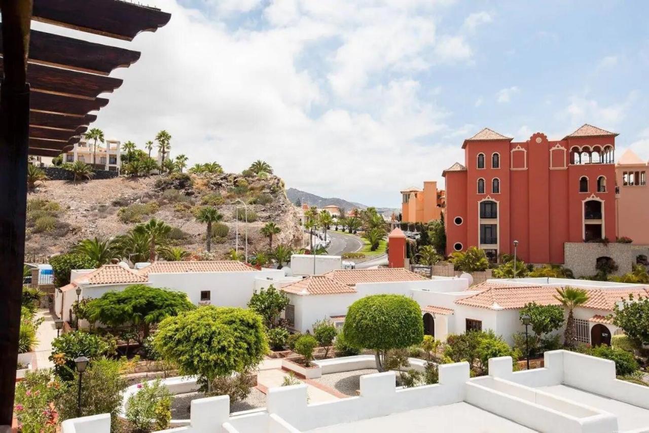 1 Bedroom For 4 People In Tenerife