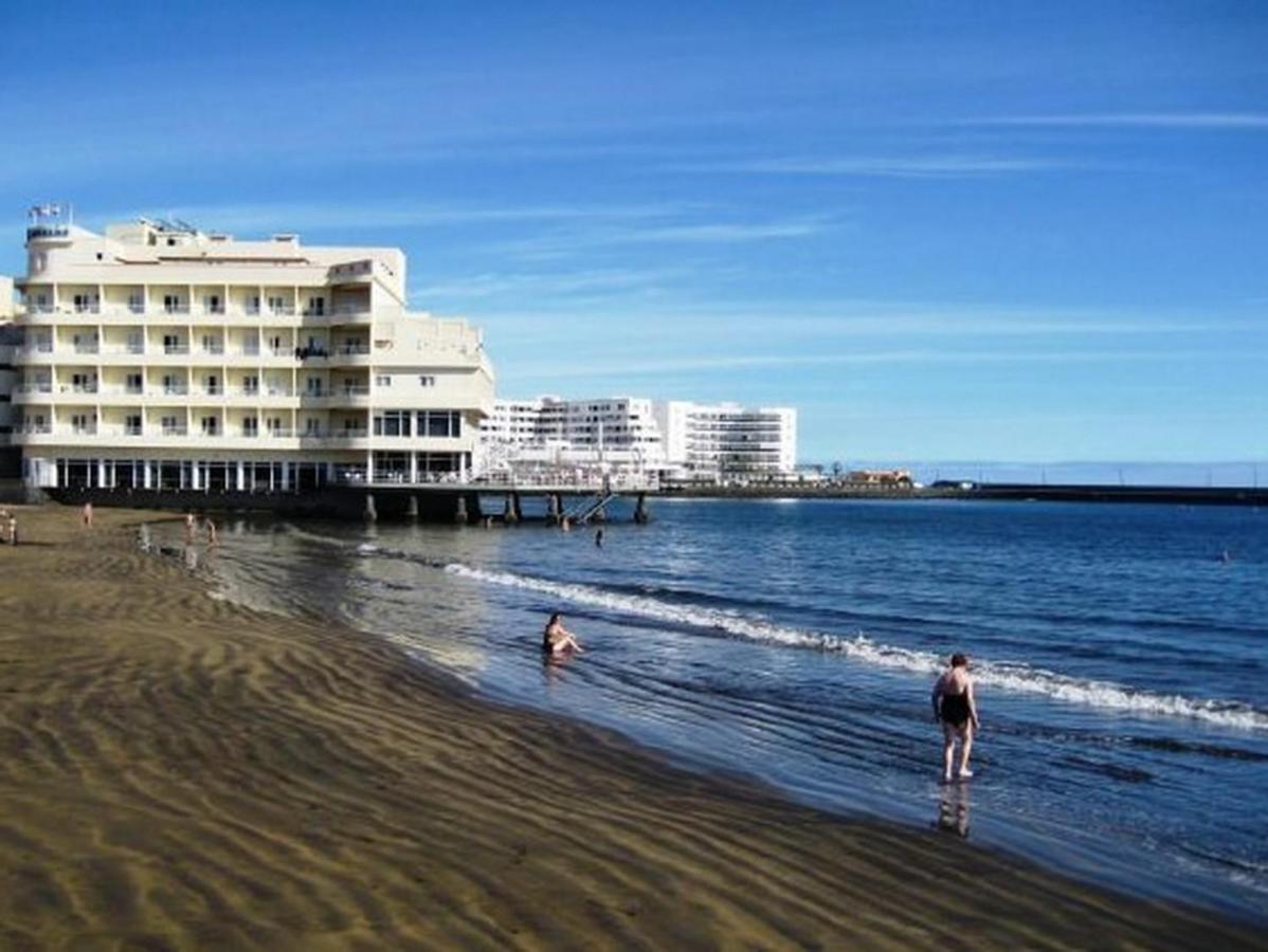 Beachfront With Ocean Views Apartment El Medano (Tenerife)