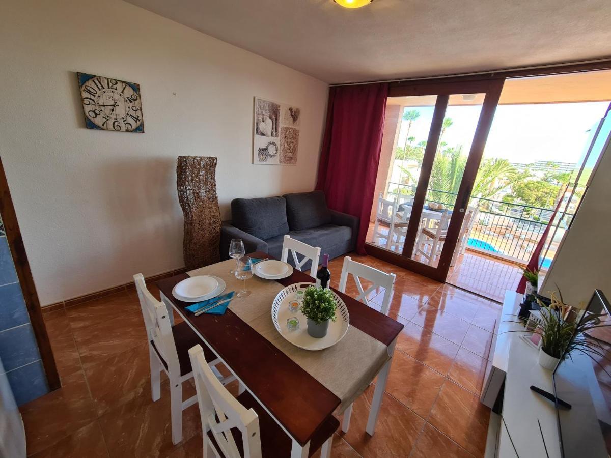 Vida Loca Only 190 Meters To The Sea, Balcony, Sea View, Pool, Wifi Appartement *