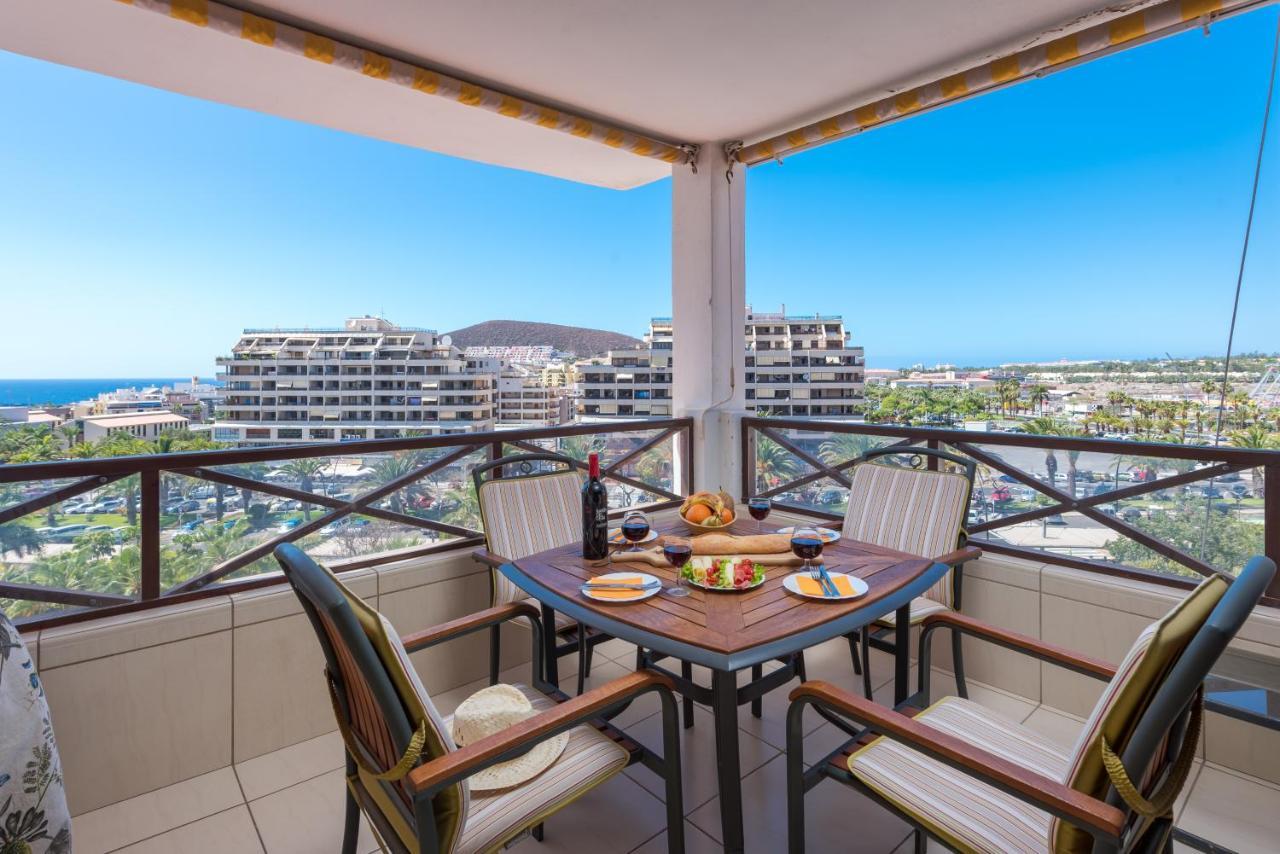 Great 'san Marino' Terrace And Pool *