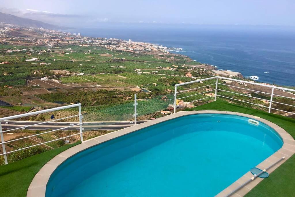 Casa Con Piscina Privada. Mirador De Humbolt. *