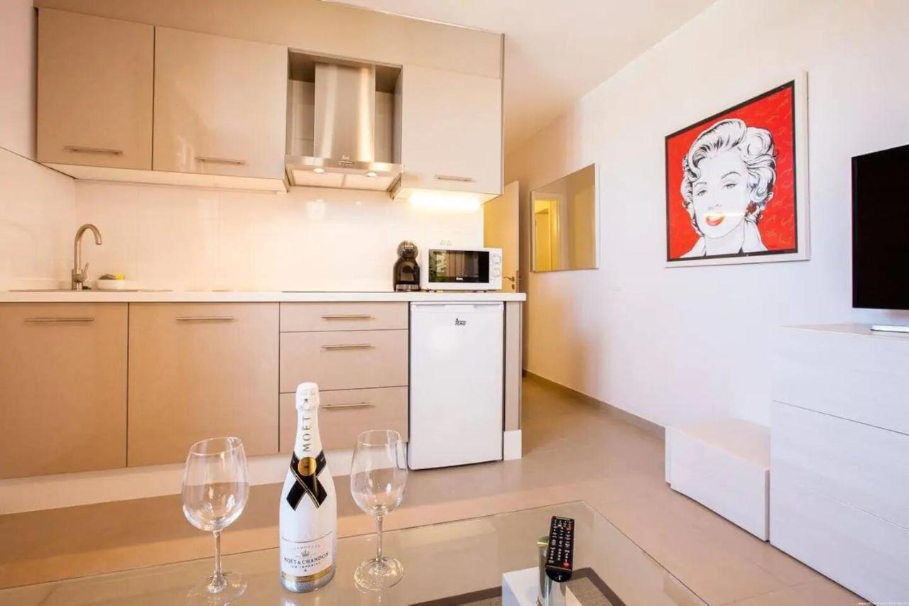 1 Bedroom For 4 People In Tenerife Apartment