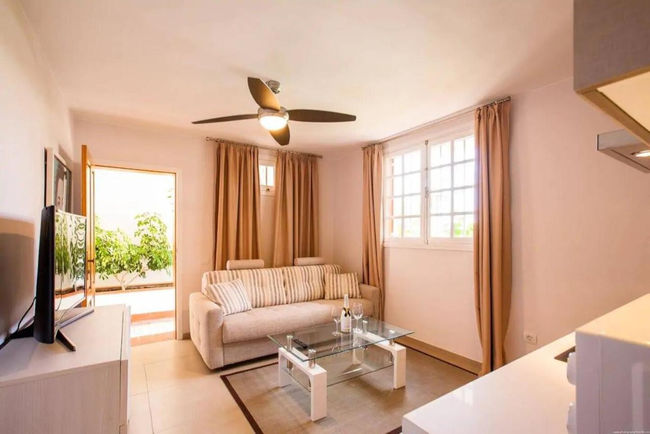 1 Bedroom For 4 People In Tenerife Costa Adeje (Tenerife)