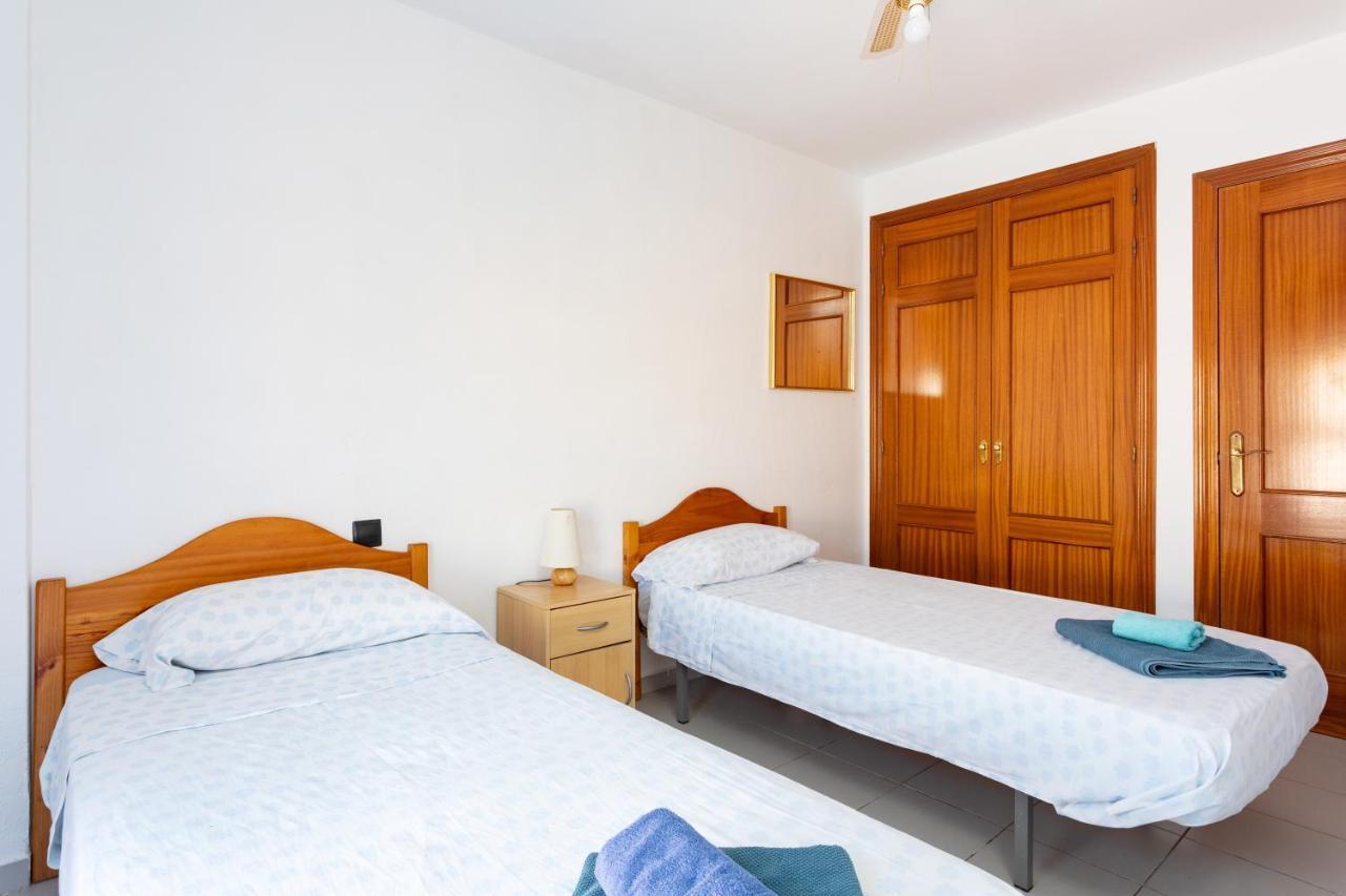 Family -3 Bedrooms And Rooftop * El Medano (Tenerife)