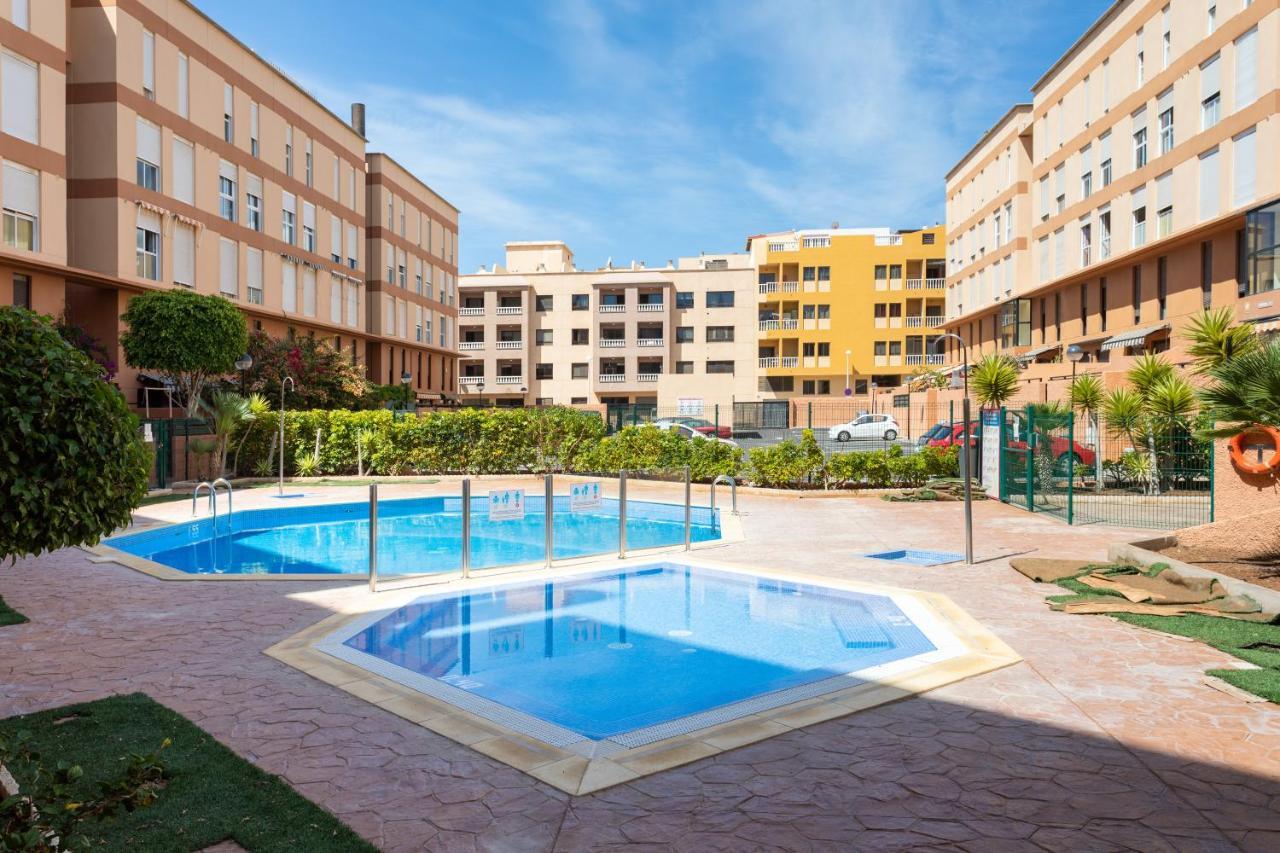 Family -3 Bedrooms And Rooftop * El Medano (Tenerife)