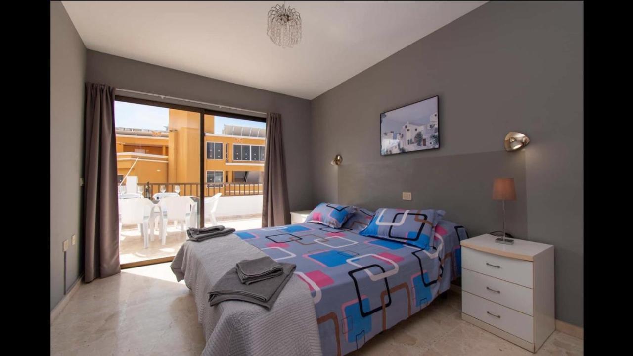 3 Bedroom Penthouse Apartment *