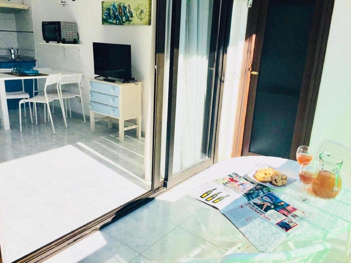 Beach And Pool In Appartement *