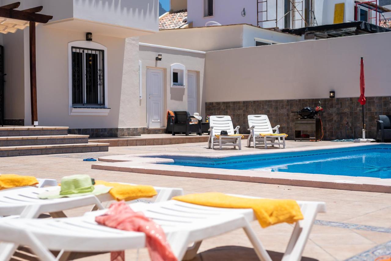 Beautiful Sahara, Bbq Villa