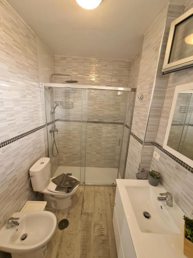 Apartamento Duplex Penthouse Puerto Colón Only 5 Min. To The Beach, 2 Terraces, Pool, Wifi, Dishwasher