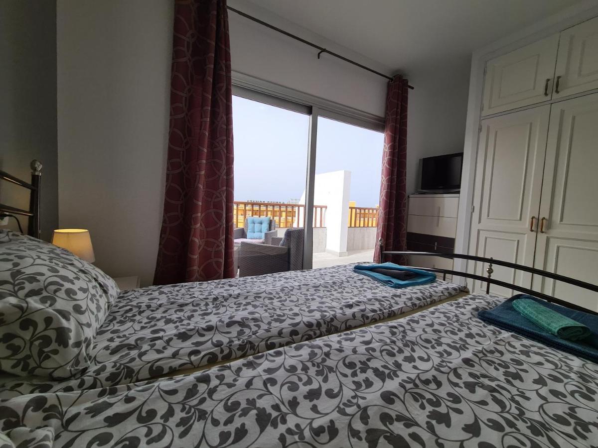 Apartamento Duplex Penthouse Puerto Colón Only 5 Min. To The Beach, 2 Terraces, Pool, Wifi, Dishwasher *
