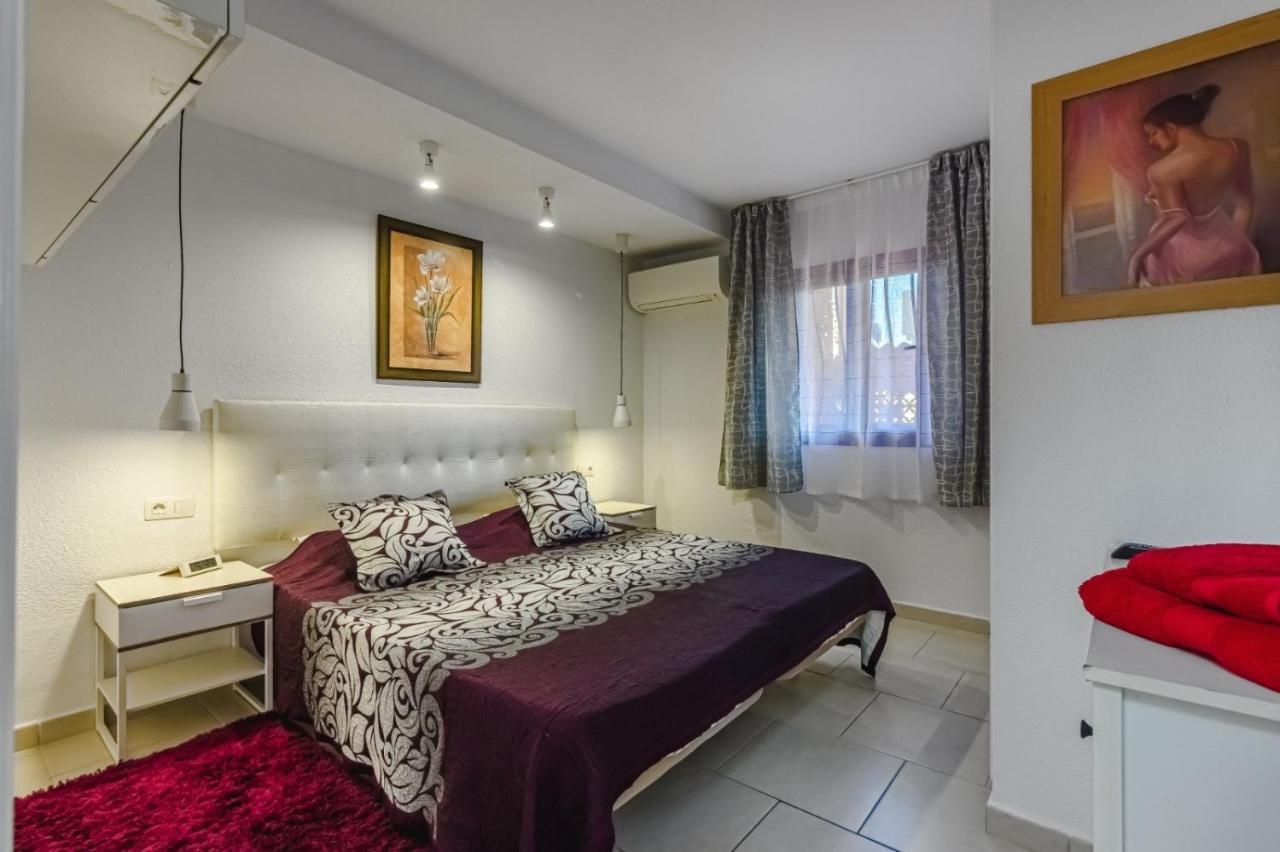 Cristianos Royal Gardens Apartment *