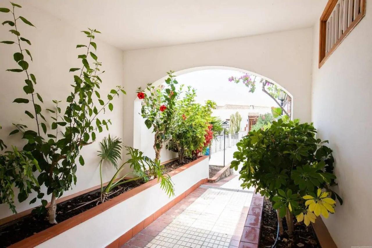 1 Bedroom For 4 People In Tenerife Apartment Costa Adeje (Tenerife)