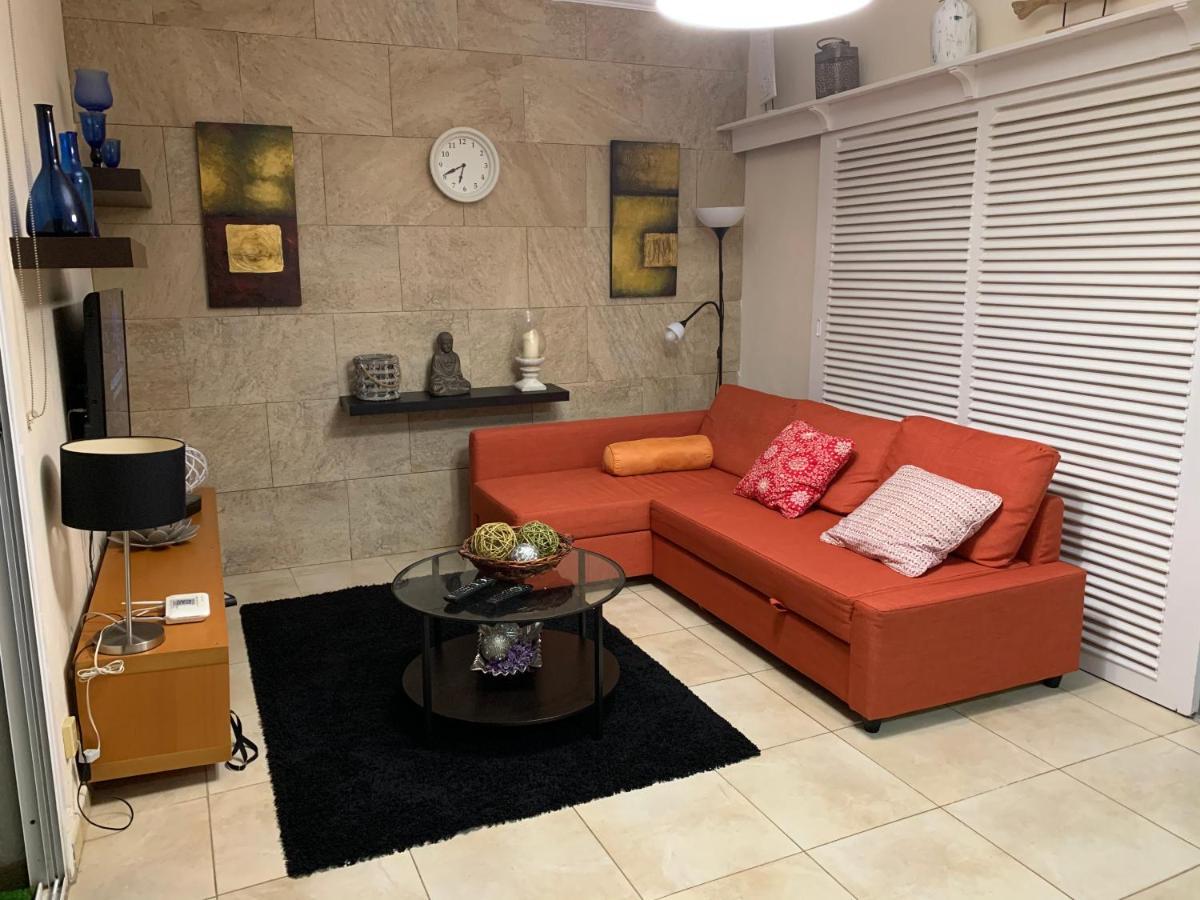 Playa Chica 1 Apartment