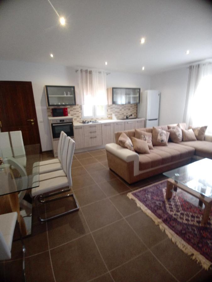 Stefi Apartment *
