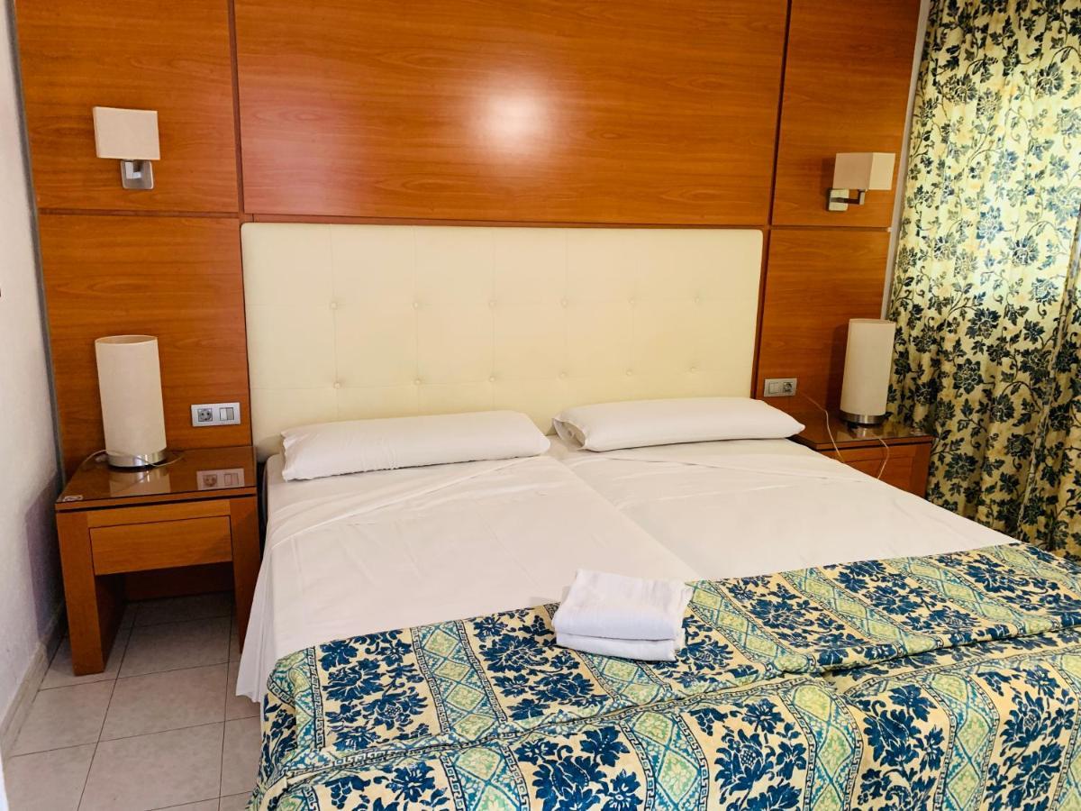 Ponderosa Holiday apartaments Apartahotel Playa de las Américas