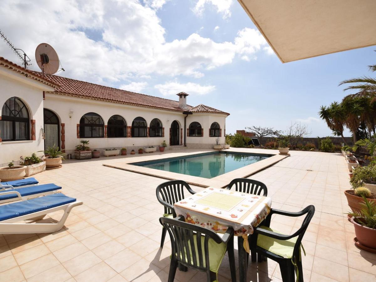 Beautiful Holiday Home In San Isidro With Pool * Granadilla De Abona
