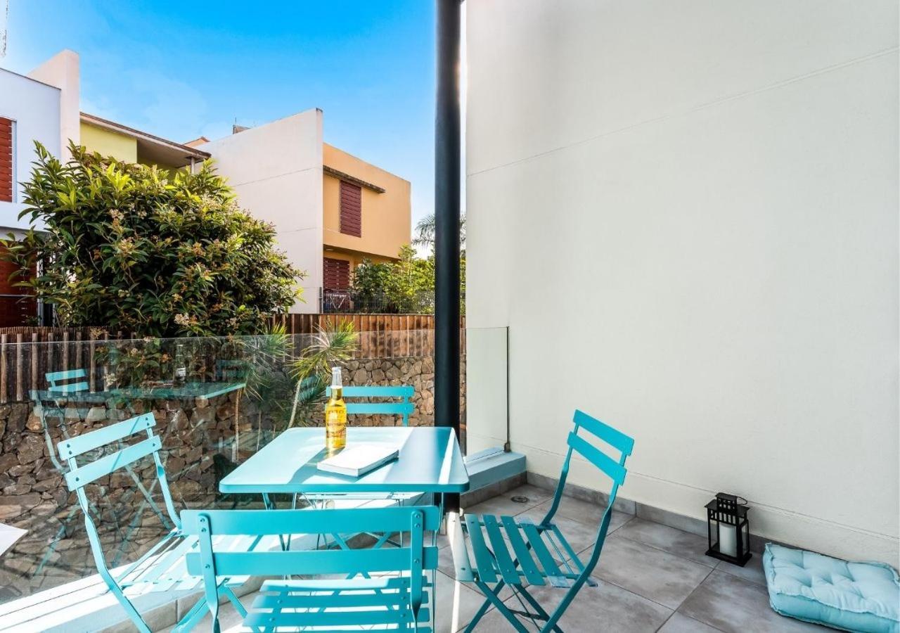 Hébergement de vacances Family House With Patio And Communal Pool