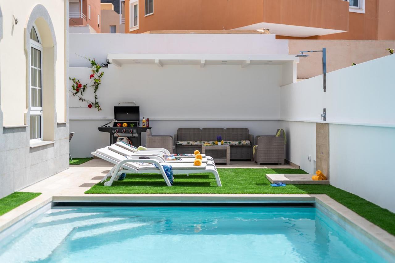 Luxury Holiday Heated Pool * Costa Adeje (Tenerife)