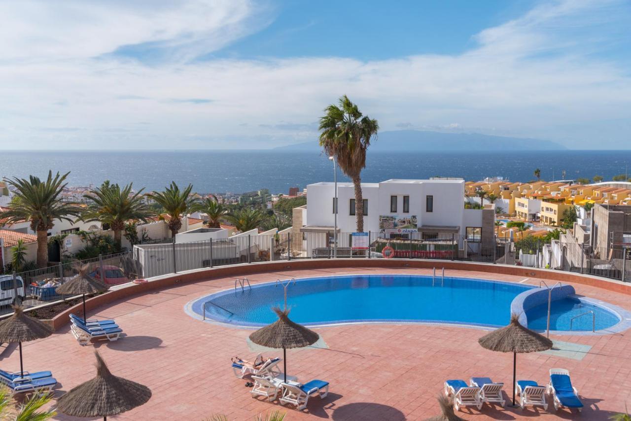 C103 Big Terrace, Pool! Apartment