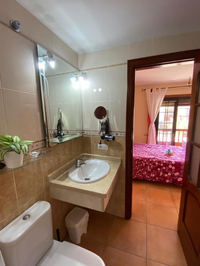 Bedroom Medanomar 2 Homestay