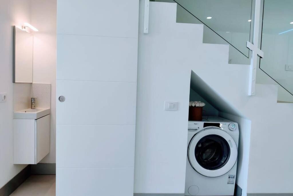 Parque Santiago Ii , Renovated, Ocean View, Heated Swimming Pool ! *