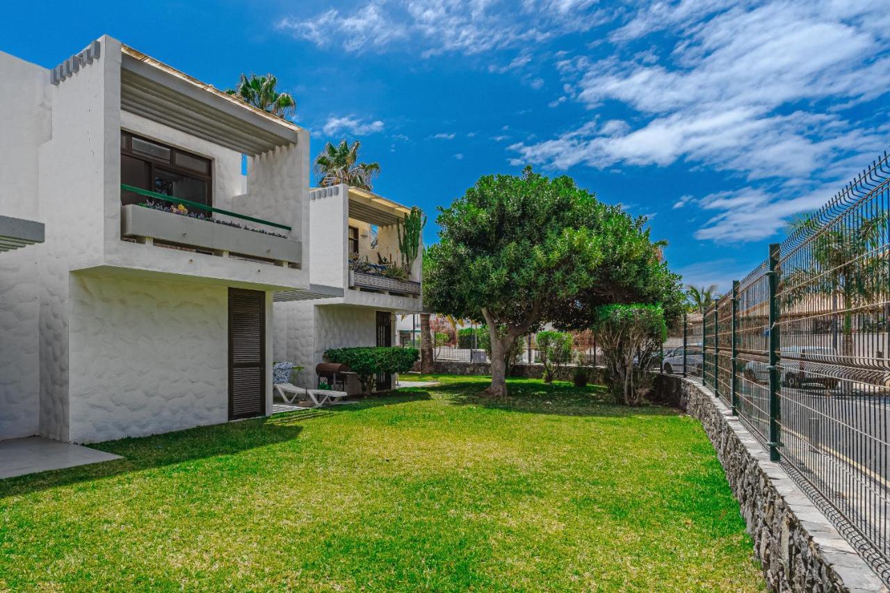 Cozy - 150 Meters From The Beach, Free Wi-fi Apartment *