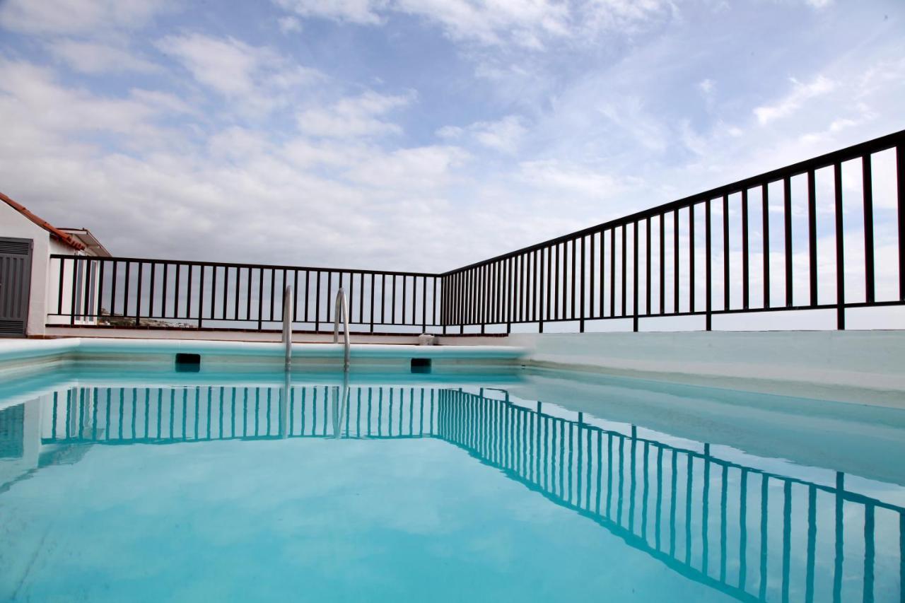 Angeles 3 Bed With Pool Apartment *