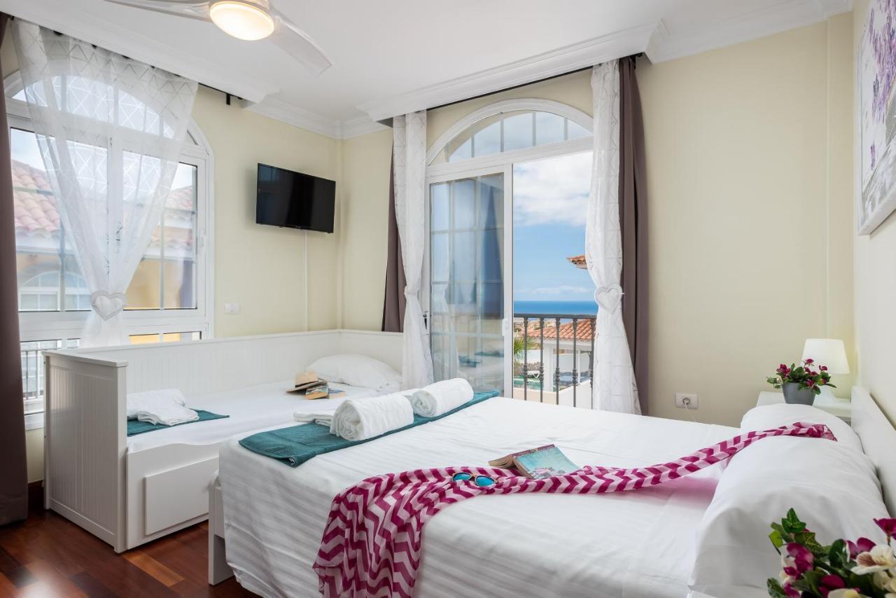 Luxury Holiday Heated Pool Villa