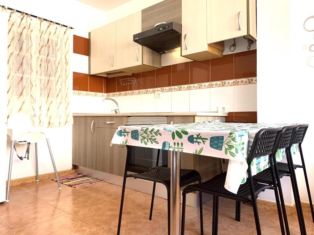 Apartment Two Bedroom In Los Cristianos Colina Ii *