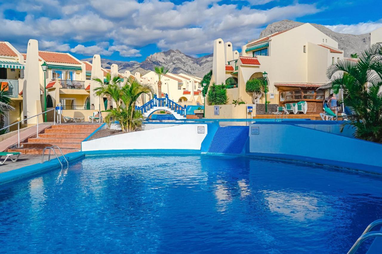 Aircon River Style Pool In 200m Mareverde