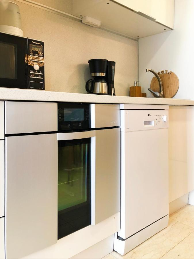 Apartment Lux&2jacuzzi. New! Golden Mile Americas, Parque Santiago 2. Pool Heated Sea Water 2 Bdr Playa de las Americas (Tenerife)