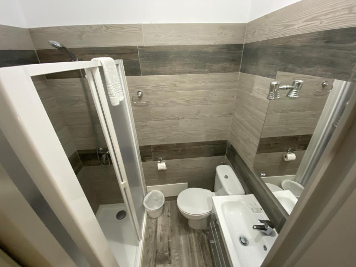 Cassandra Hotel
