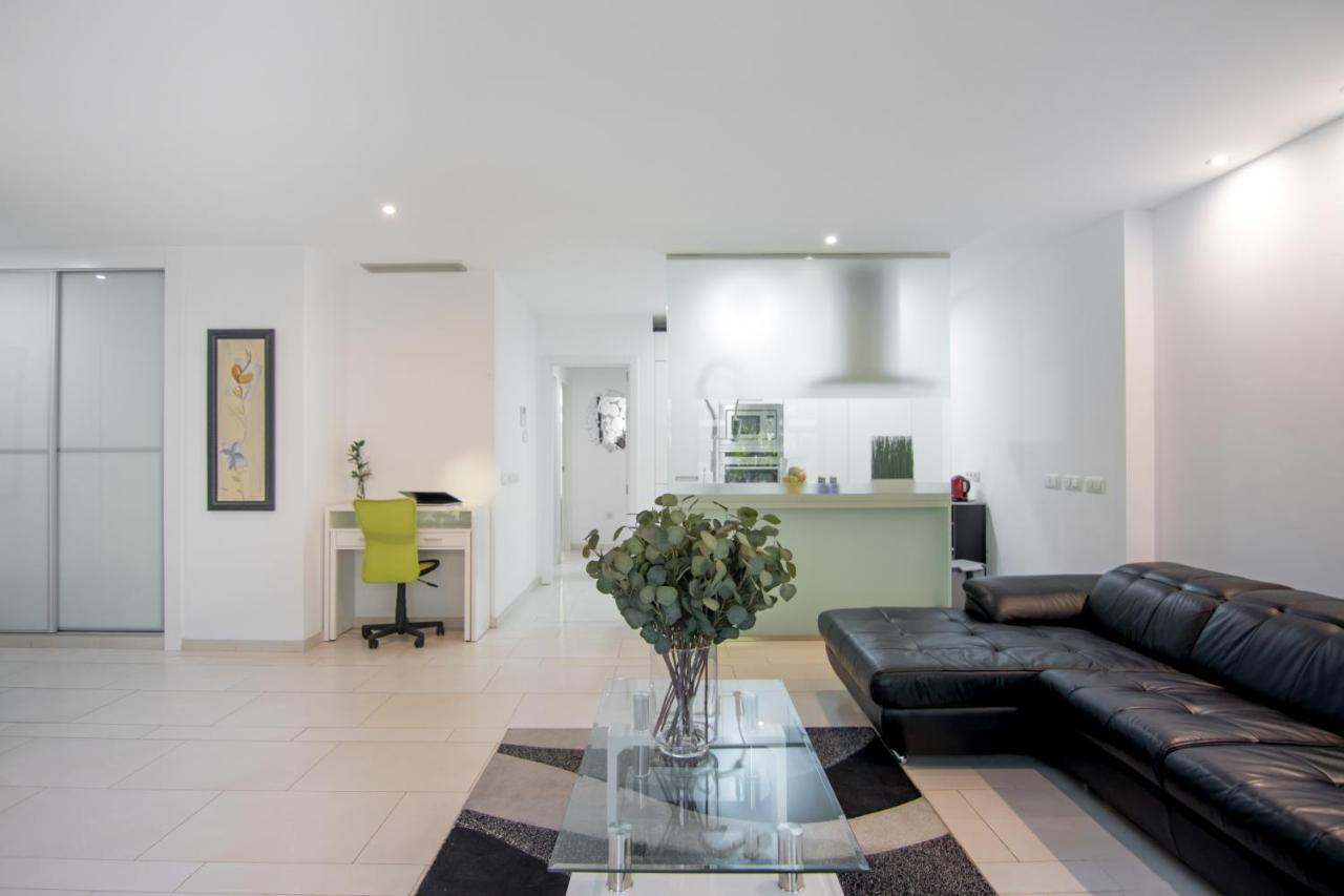 Luxury Apartment, Parking, Terrace, Pool. Apartamento
