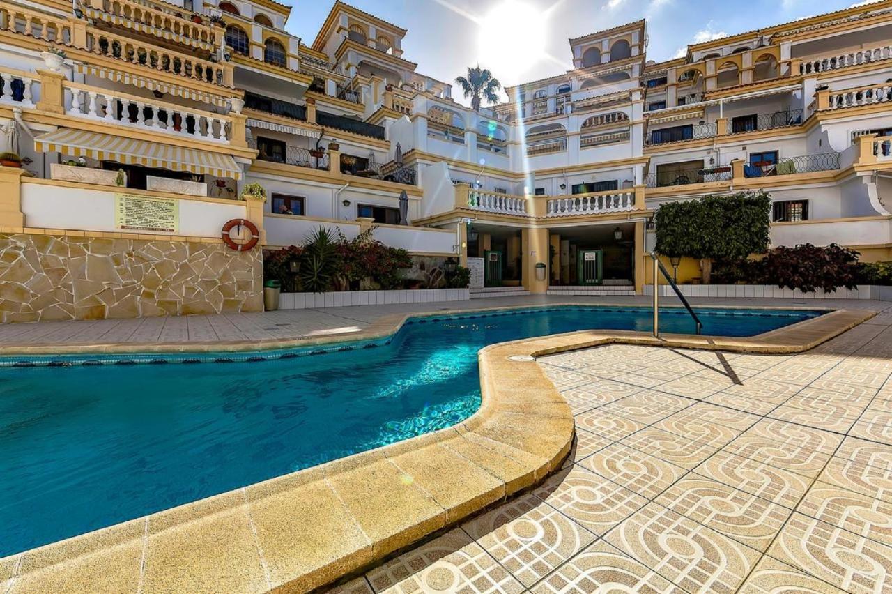 Apartment B16 Windsor Park, Exclusive Sea View, Heated Pool