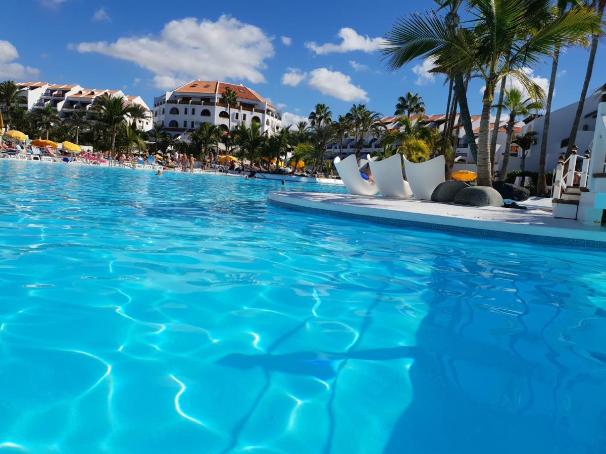 Apartment Duplex No 6 Directly At The Sea And Beach, Heated Pool, Wifi, Terrace Playa de las Americas (Tenerife)