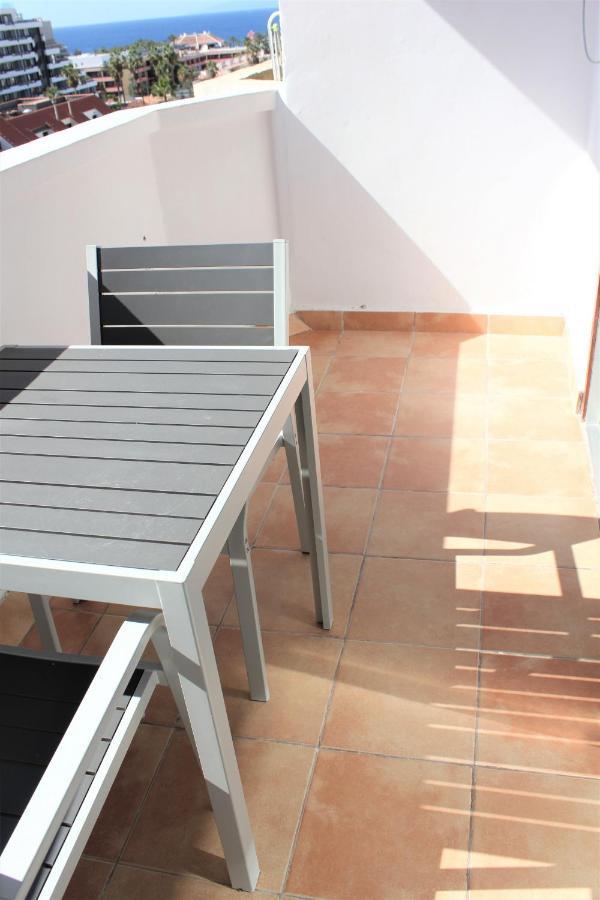 Superb Seaview In Apartment Playa de las Americas (Tenerife)