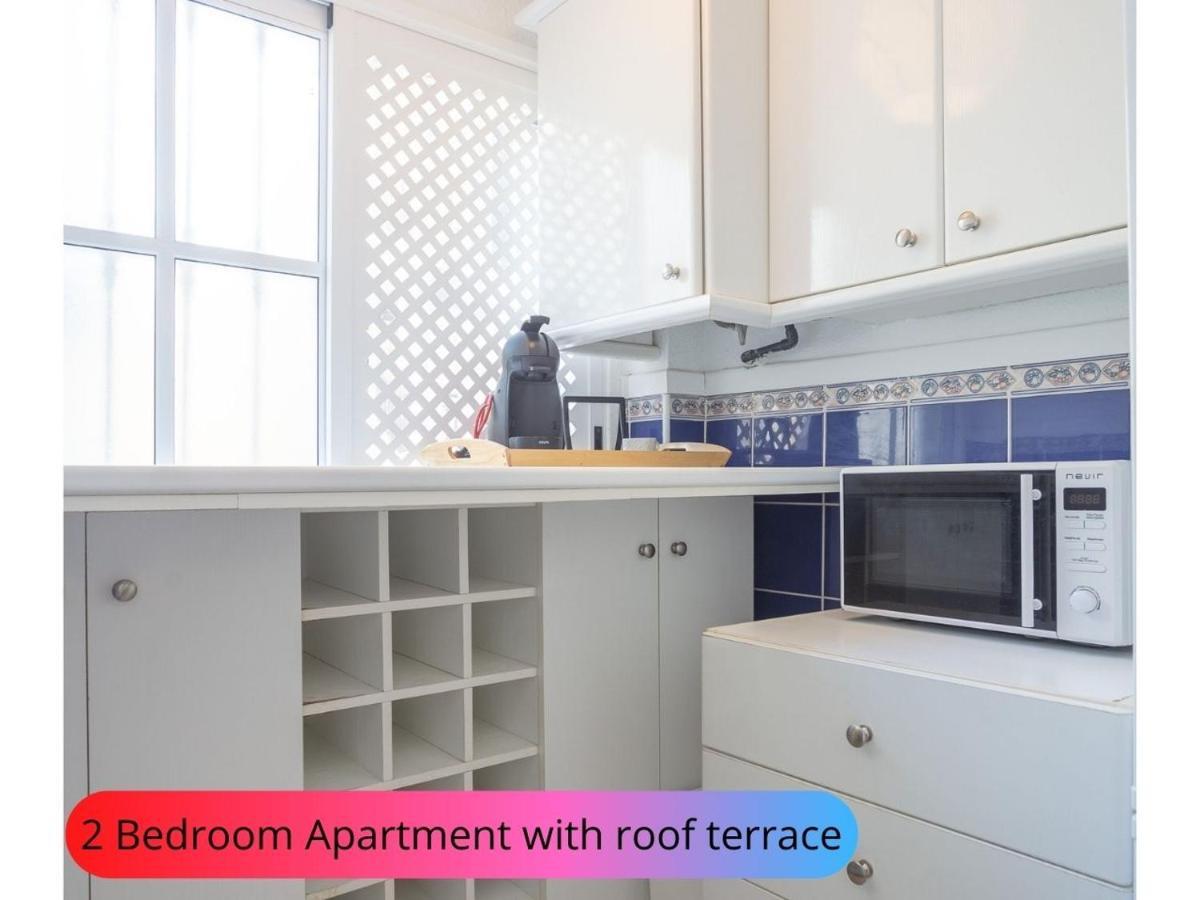Desirable Rooftop Terrace , 2 Bedroom With Wifi In Costa Adeje Appartement