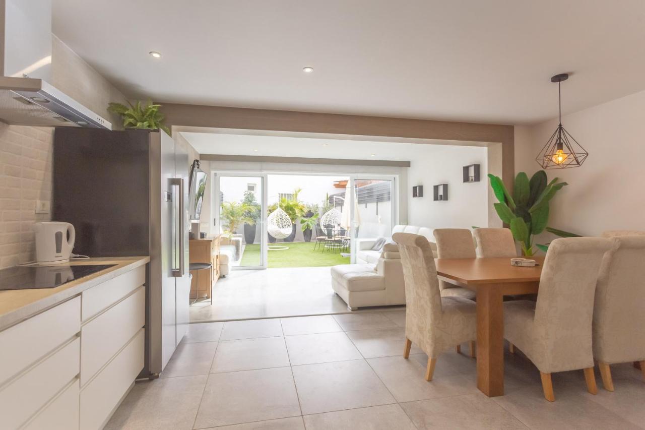 Modern 3 Bedroom Duplex Adeje Center Costa Adeje (Tenerife)