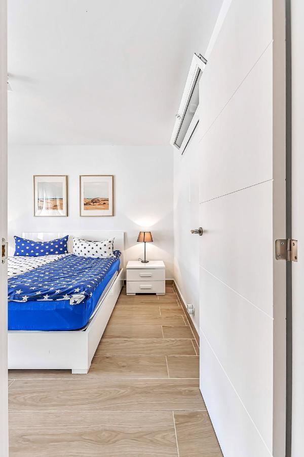 Gorgeous In Apartment Callao Salvaje