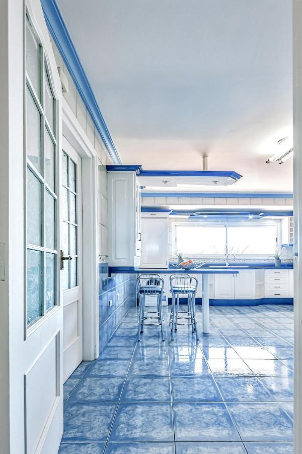 Raquel With Private Pool And Sea View Villa *